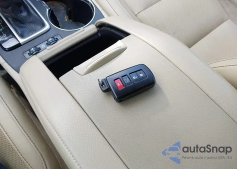 2019 Toyota Highlander Limited z USA, uszkodzony, nr VIN 5TDDZRFH0KS972092